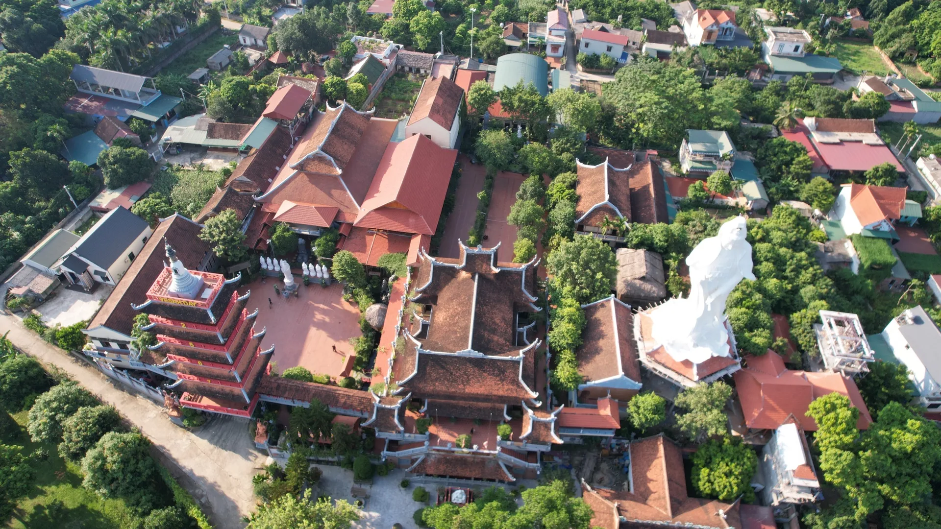 BỒ TÁT ỨNG HIỆN ĐẠI VƯƠNG THÂN